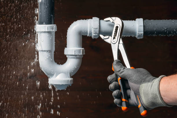 Professional Emergency Plumber technician working in Manomet, MA